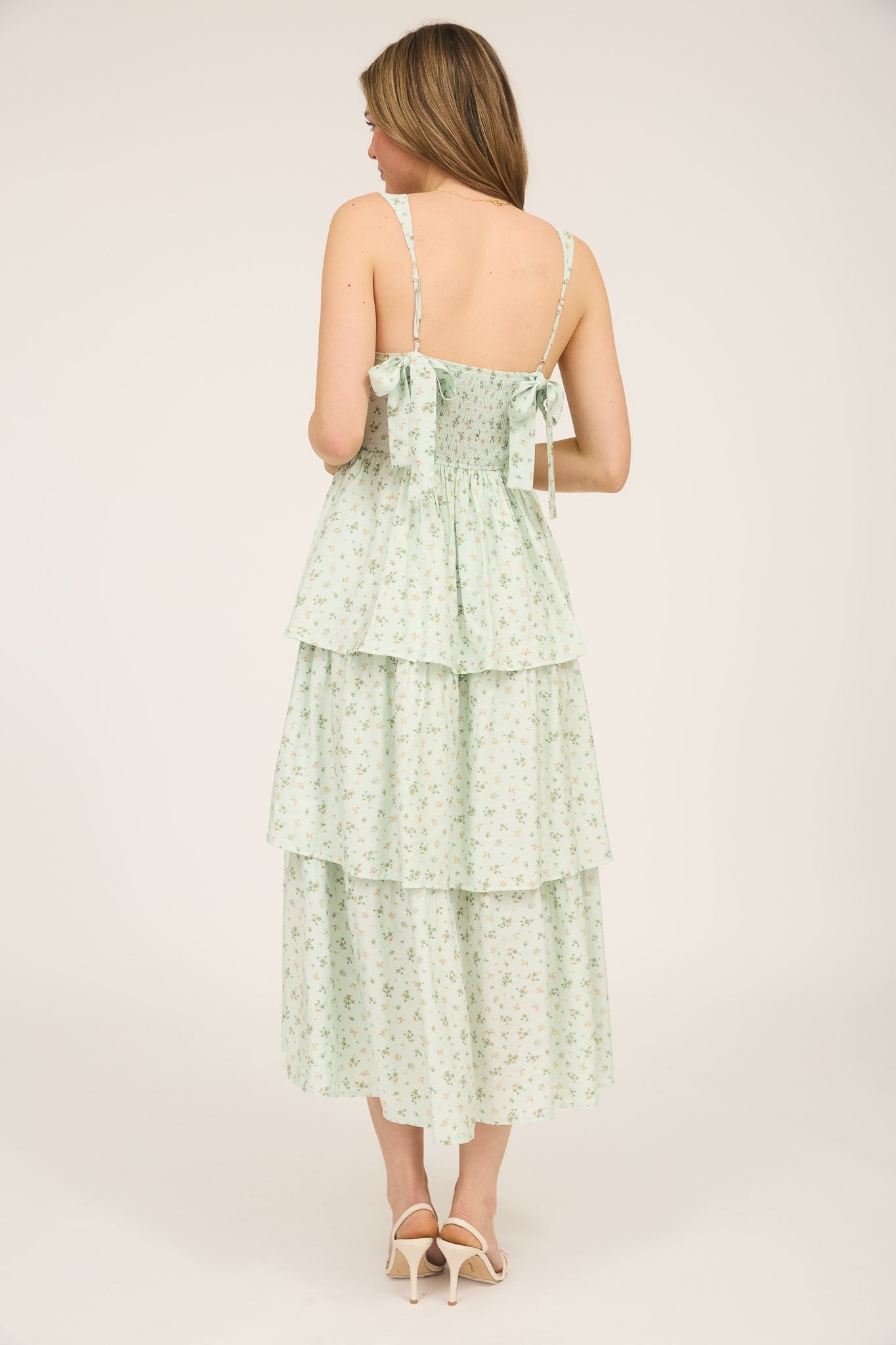 Vestido de tirantes midi verde estampado