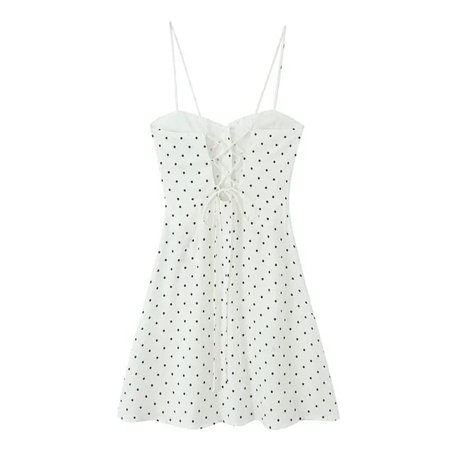 Vestido corto blanco de puntos de tirantes