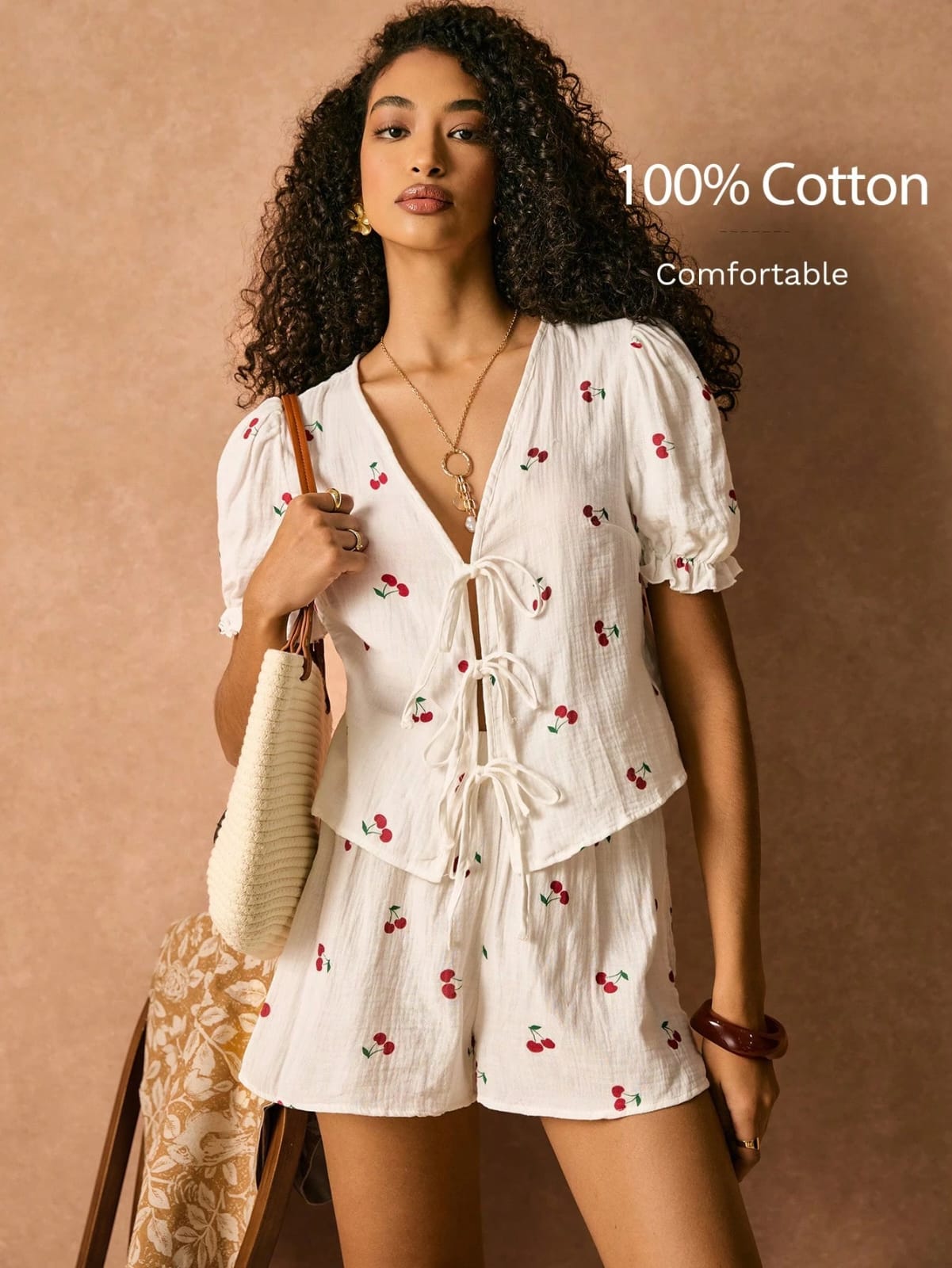 Conjunto blanco con estampado de cerezas algodón