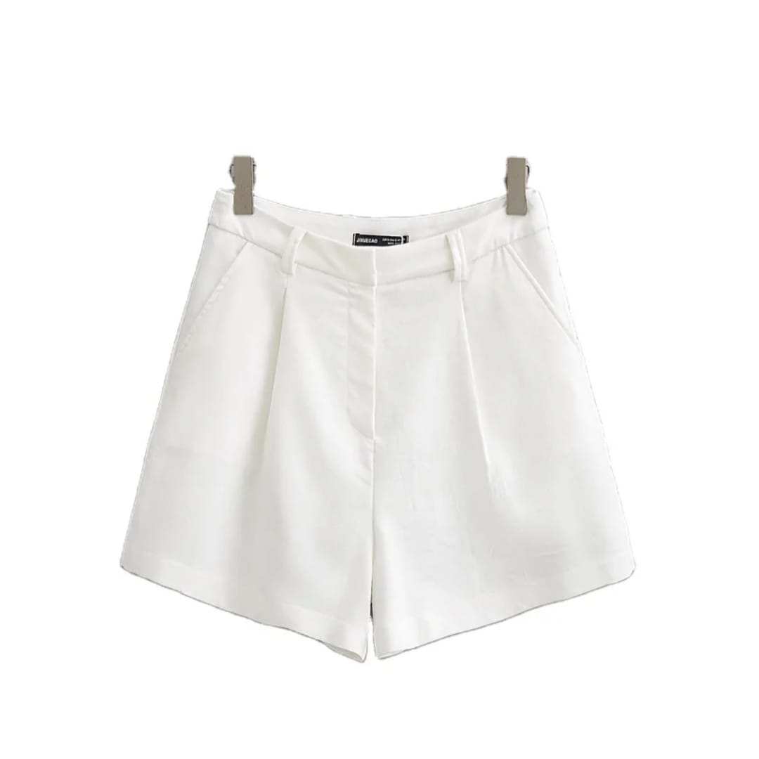 Short de lino blanco y negro para mujer look de verano