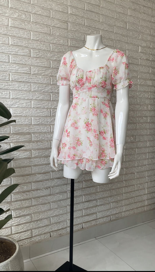 Romper corto coquette estampado floral rosa