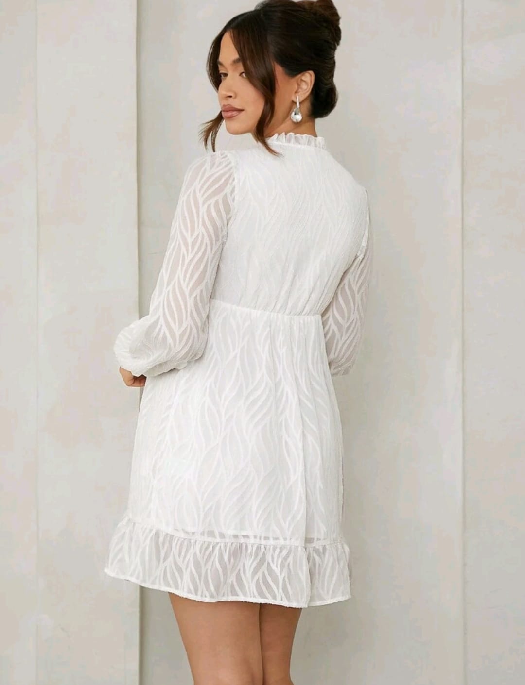 Vestido maternidad blanco corto camisero manga larga