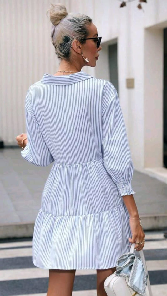 Vestido Oversize celeste rayado, corto, manga larga