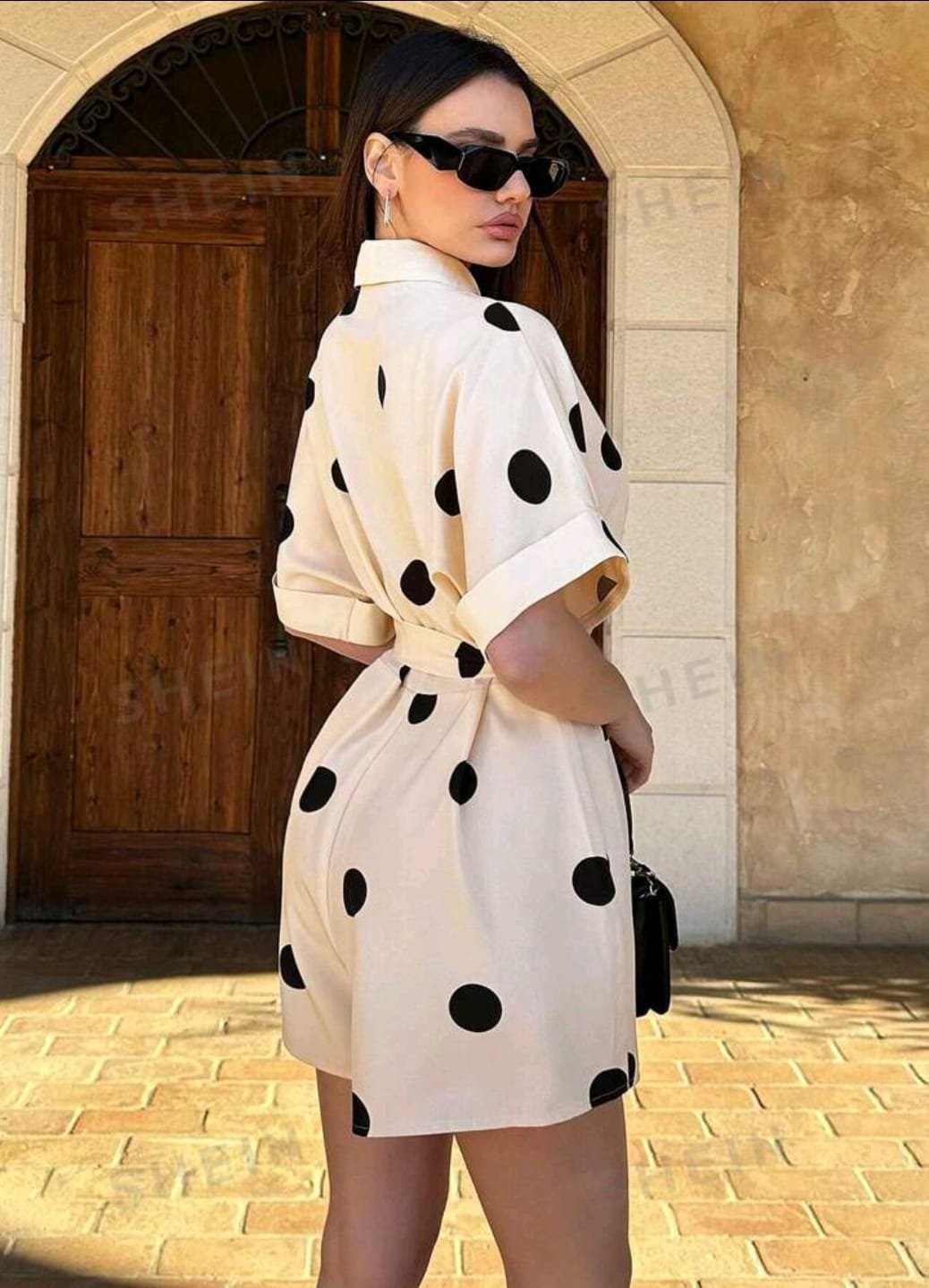 Romper beige con negro