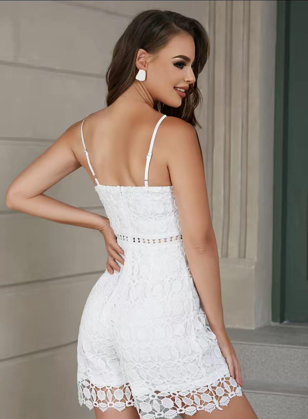 Romper blanco de tirantes