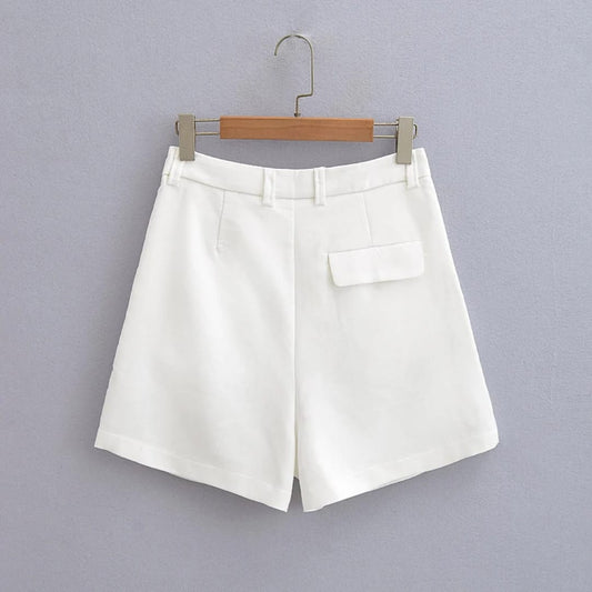 Short de lino blanco y negro para mujer look de verano