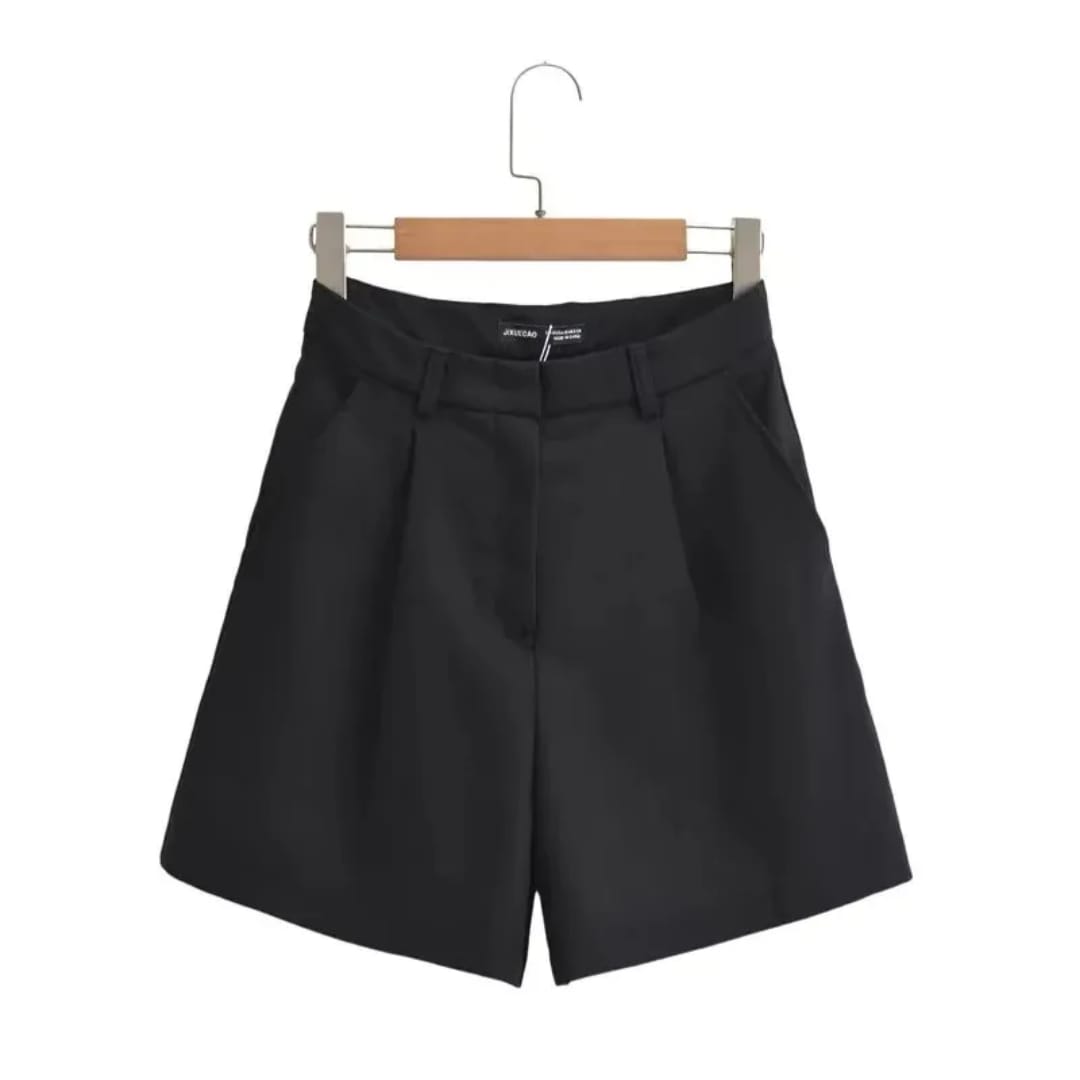 Short de lino blanco y negro para mujer look de verano