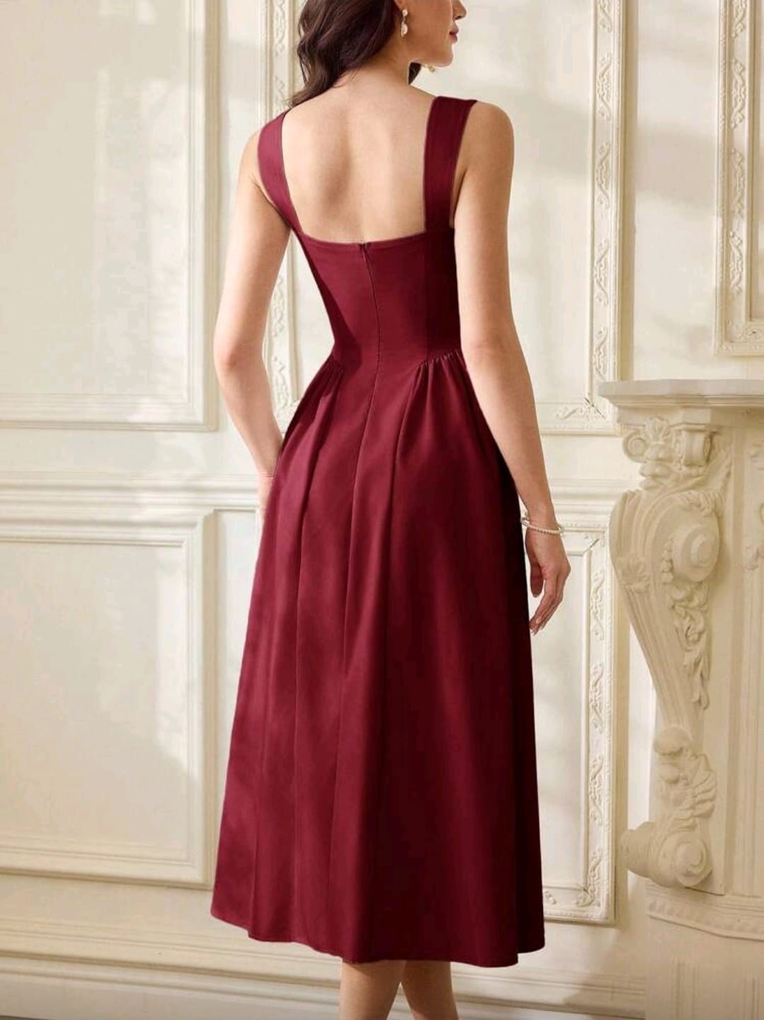 Vestido rojo elagante con bolsillos estilo midi