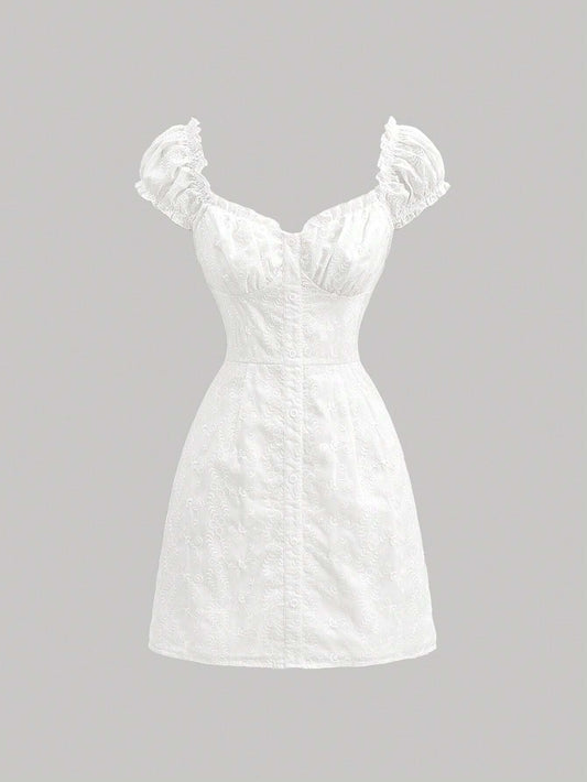 Vestido blanco bordado de estilo vintage con mangas
