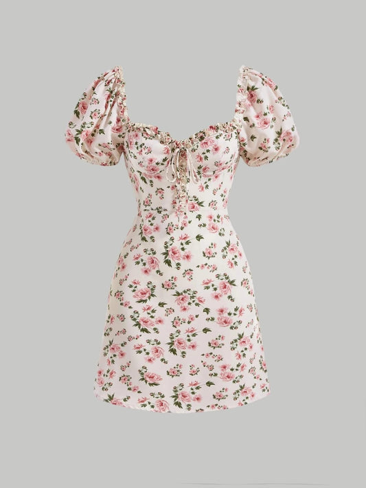 Vestido floral de manga farol rosa corto