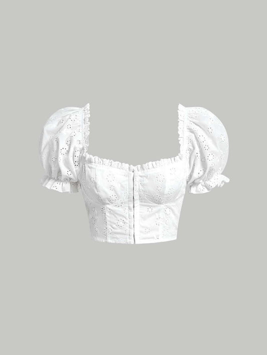 Top blanco estilo vintage con mangas