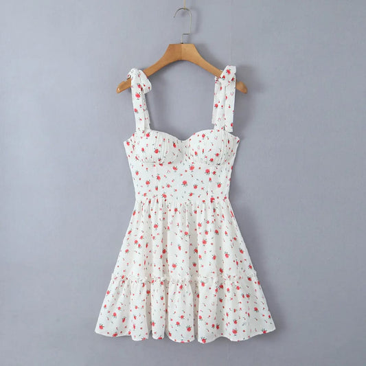 Vestido estilo coquette corto con tirantes, con corset, perfecto para verano, bautizos, brunch color blancoy eventos casuales