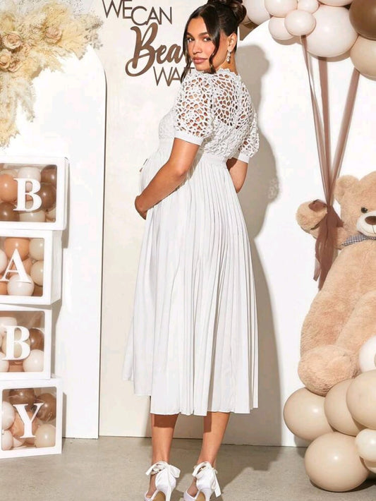 Vestido maternidad blanco midi con hombros encaje