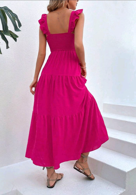 Vestido línea  unicolor bajo con fruncido fucsia largo