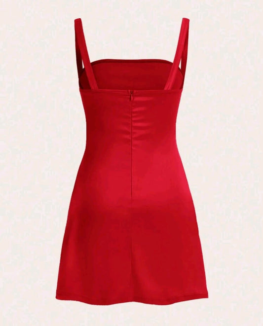 Vestido corto ajustado en el pecho rojo, de tirantes