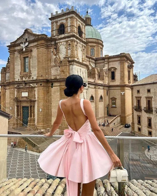 Vestido rosa con lazo en espalda corto sin mangas