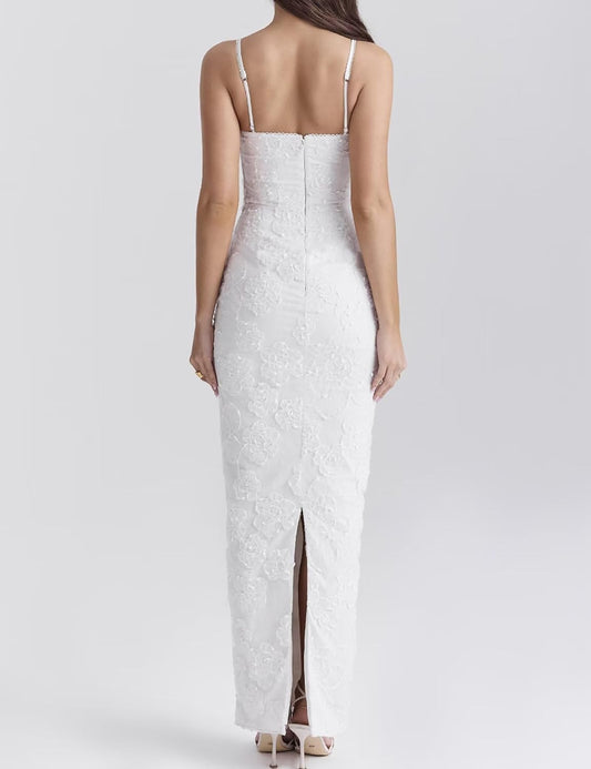 Vestido ajustado con encaje blanco Midi