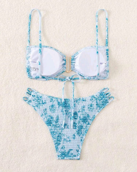Traje de baño 2 piezas celeste con blanco