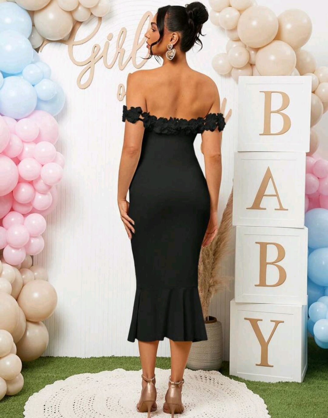 Vestido maternidad sin hombros midi negro