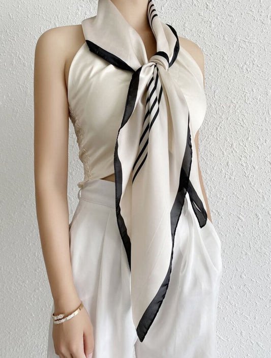 Pañuelo Maxi crema con negro