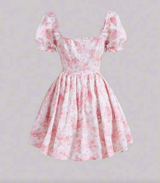 Vestido coquette rosa con corset